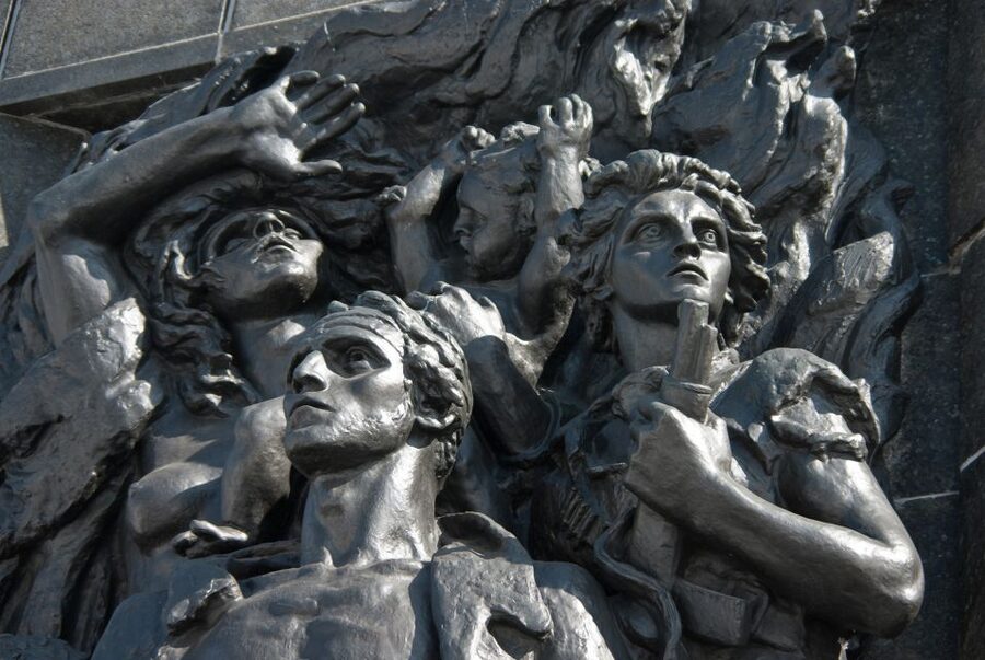 Warsaw: 3-Hour Panoramic City Bus Tour with Pickup - Ending at the Warsaw Uprising Monument: a place to process