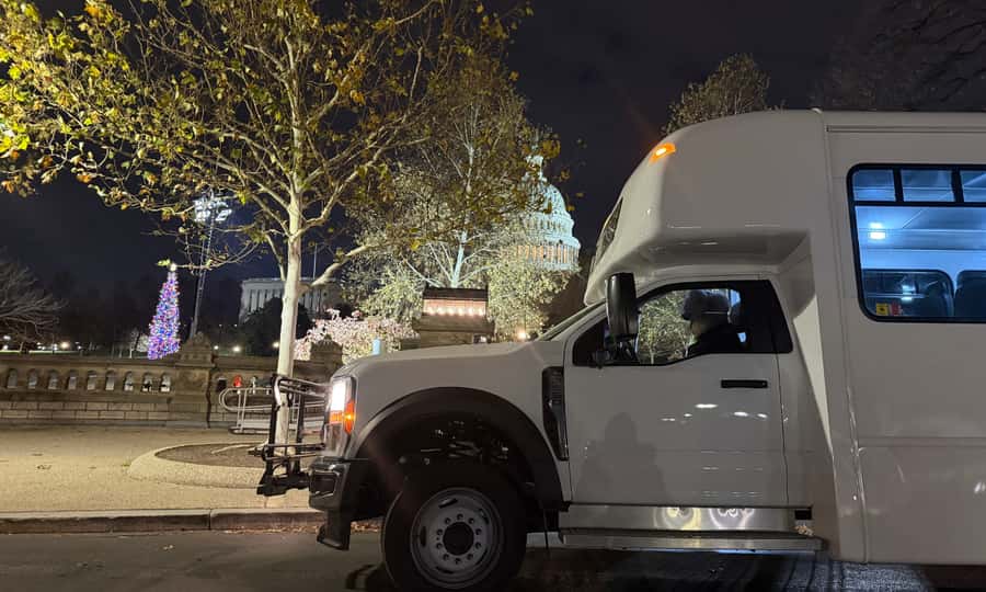 Washington, DC: Christmas Tree & Holiday Lights Bus Tour - Key Highlights You’ll Actually Notice