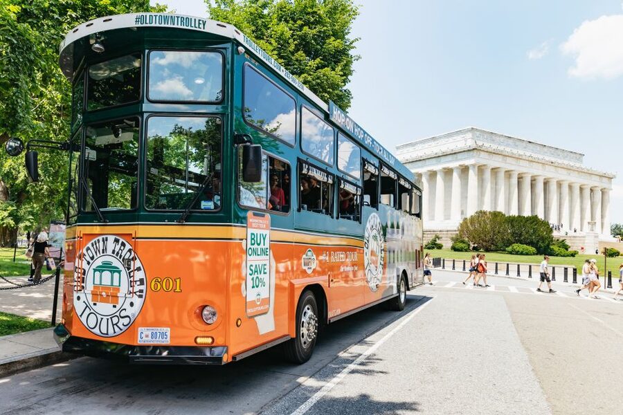 Washington, DC: Hop-On Hop-Off Old Town Trolley City Tour - Lincoln Memorial Hop-Off: Vietnam, Korean War, and WWII All in One Place