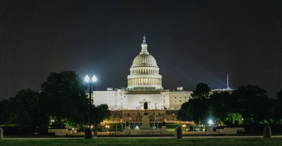 Washington DC: National Mall Night Bus Tour - A Night-Glow National Mall Route That Actually Fits 3 Hours