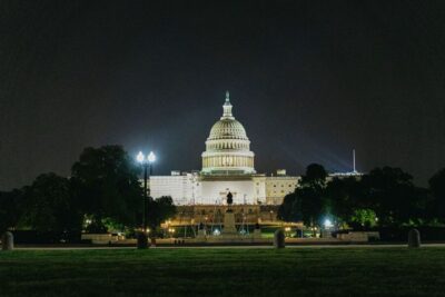 Washington DC: National Mall Night Bus Tour - U.S. Navy Memorial to the White House and U.S. Capitol: The Twilight Core