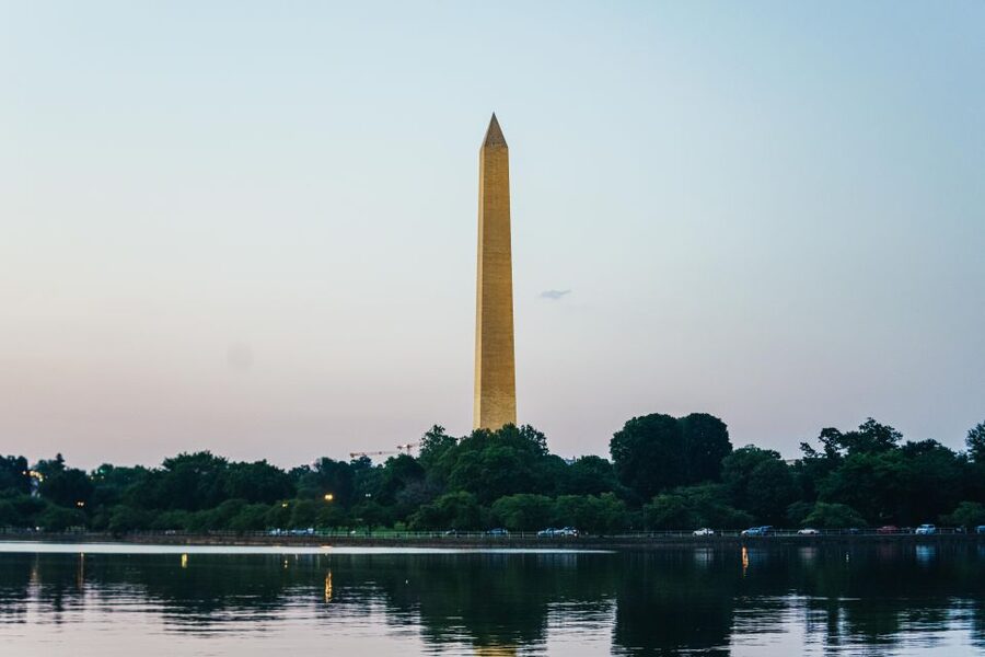 Washington DC: National Mall Night Bus Tour - Thomas Jefferson Memorial and Martin Luther King Jr. Jr. Memorial: Night Lighting With Meaning