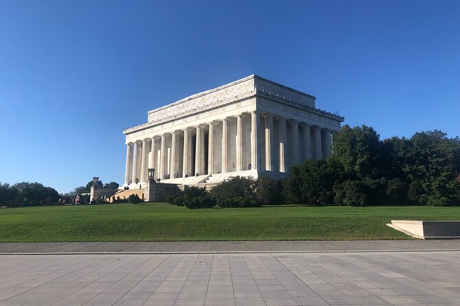 Washington DC Private Guided Bus Day Tour with Step Off Guide - How the 15–20 Minute Stop Times Help (Not Hurt)