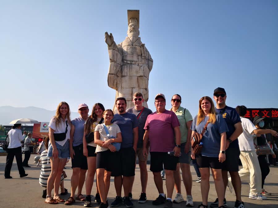 Xi'an: Terracotta Army Mini-Bus Tour with Options - Crowds and Photo Reality: How to Think About Pit Viewing