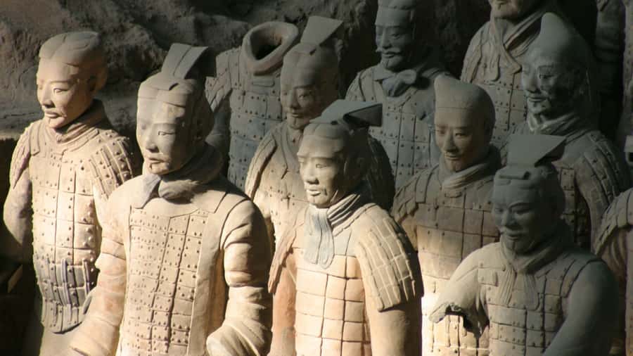 Xian: Bus Tour of Terracotta Warriors With Guide & Lunch - How the tour handles language: English guide plus translation support