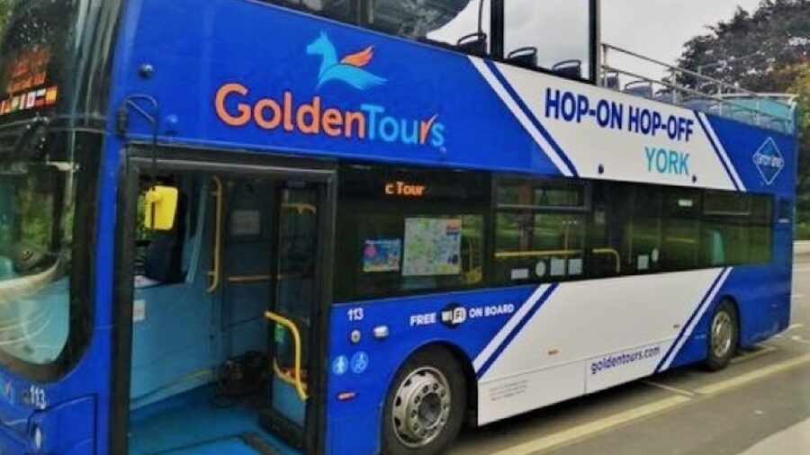 York: Hop-on Hop-off Sightseeing Bus Tour - York Minster: the big landmark you can’t miss