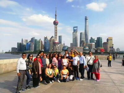 Yu Garden, Old Street, Bund & Zhujiajiao Water Town Bus Tour - Getting to the meeting point at Renaissance Shanghai Yu Garden Hotel