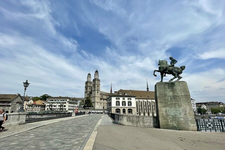 Zürich: 2-Hour Sightseeing Bus Tour - ETH Zürich and Einstein: Why This Campus Stop Matters
